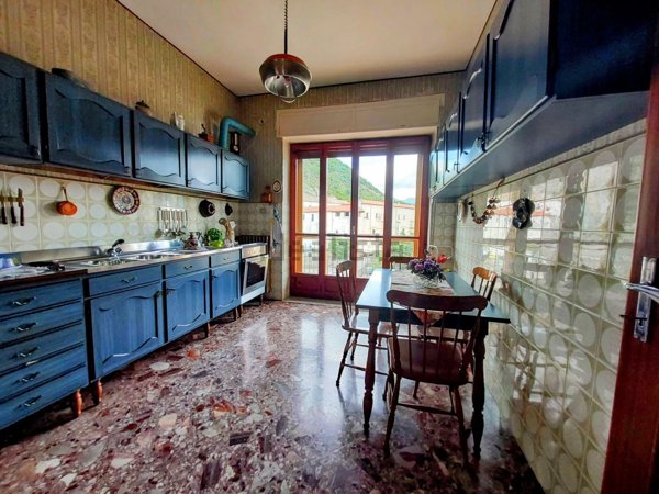 appartamento in vendita a Giffoni Valle Piana