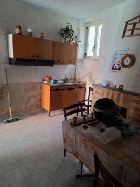 casa indipendente in vendita a Giffoni Valle Piana in zona Curticelle