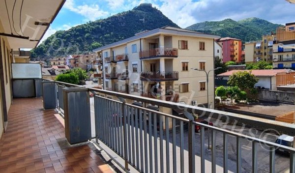 appartamento in vendita a Giffoni Valle Piana