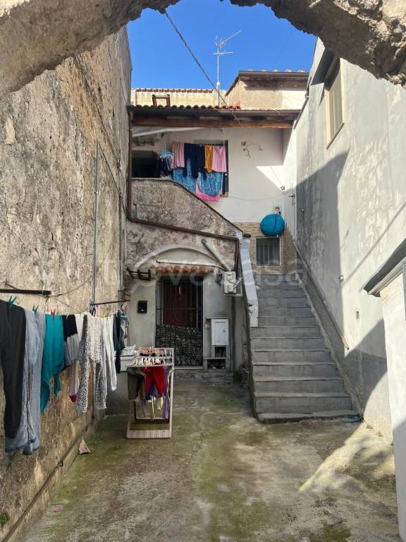 appartamento in vendita a Giffoni Valle Piana in zona Chieve