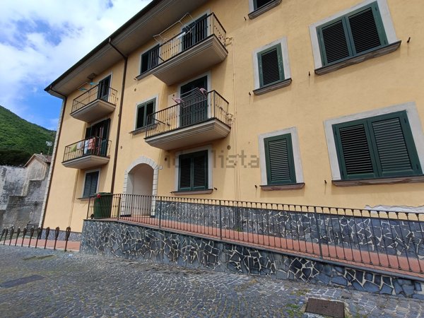 appartamento in vendita a Giffoni Valle Piana in zona Chieve