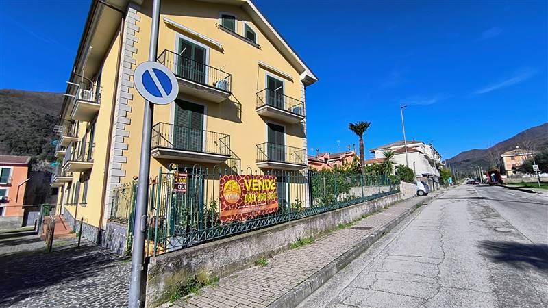 appartamento in vendita a Giffoni Valle Piana in zona Chieve