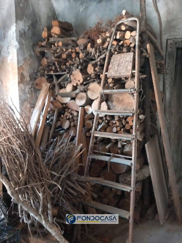 casa indipendente in vendita a Giffoni Valle Piana in zona Sovvieco