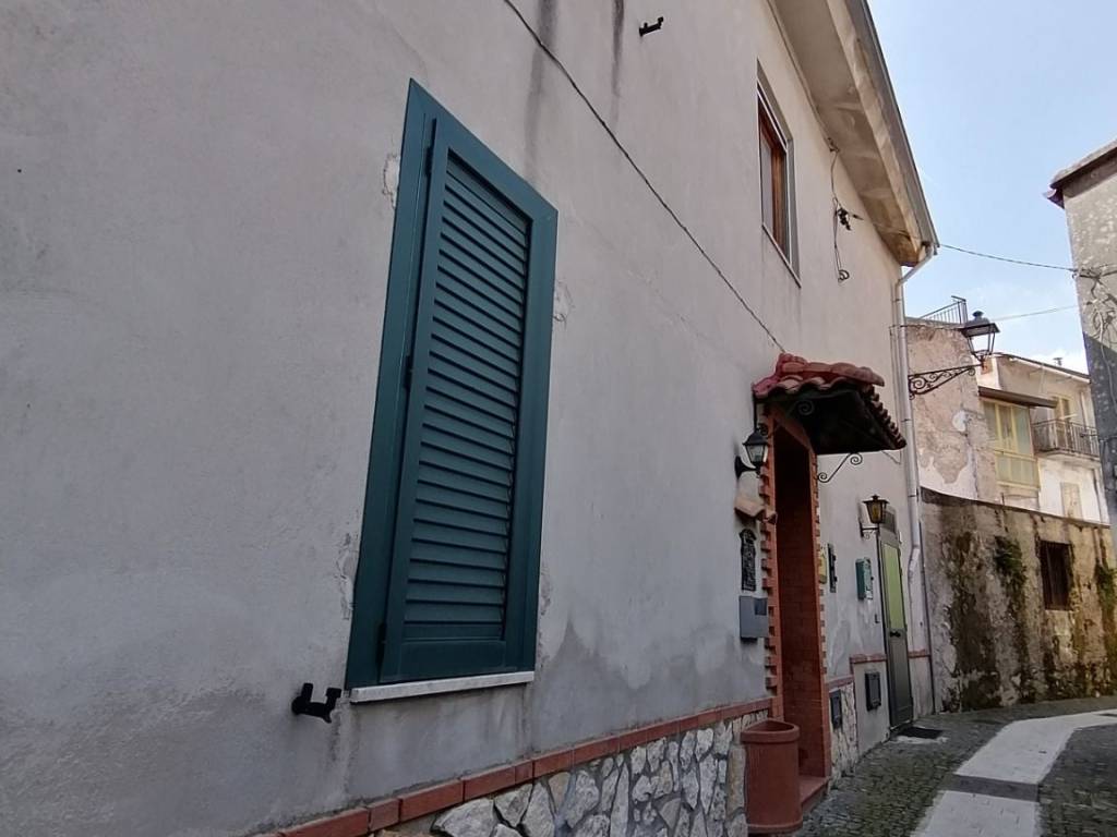 casa indipendente in vendita a Giffoni Valle Piana in zona San Giovanni