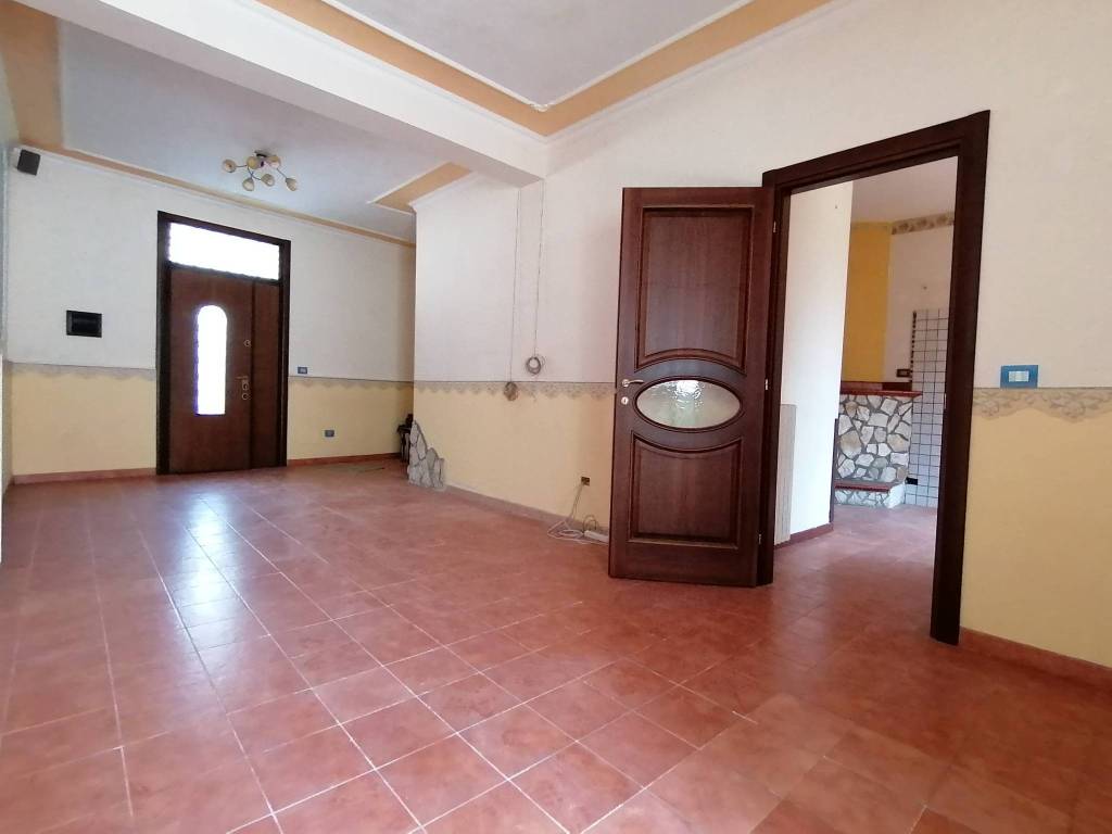 casa indipendente in vendita a Giffoni Valle Piana in zona Santa Caterina