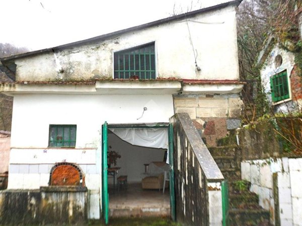 casa indipendente in vendita a Giffoni Valle Piana