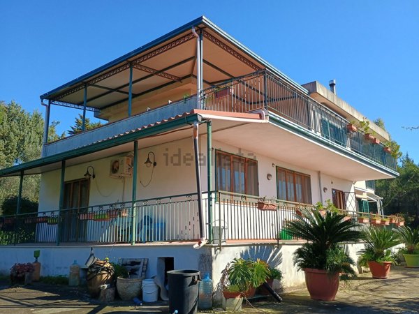 casa indipendente in vendita a Giffoni Valle Piana