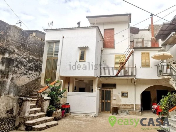 appartamento in vendita a Giffoni Valle Piana