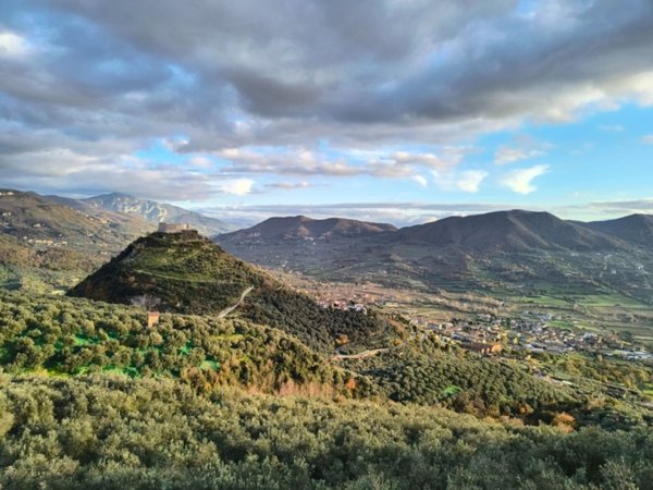 casa indipendente in vendita a Giffoni Valle Piana in zona Terravecchia