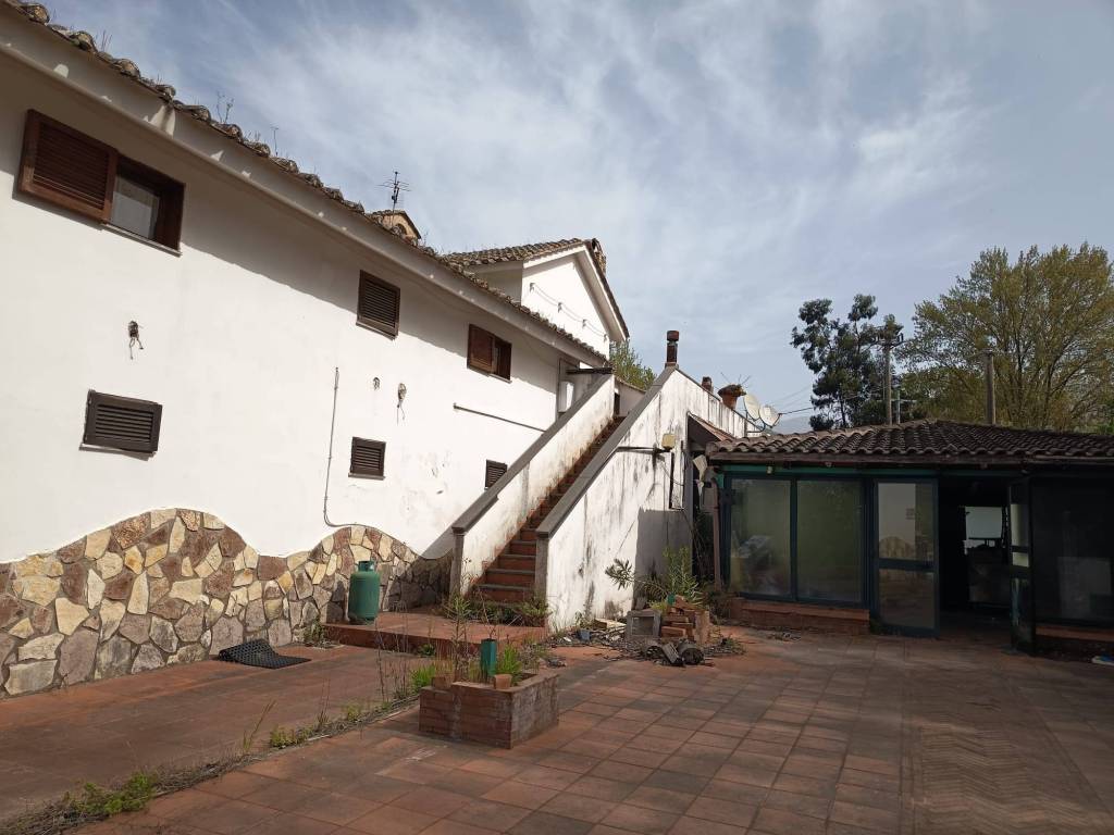 casa indipendente in vendita a Giffoni Valle Piana