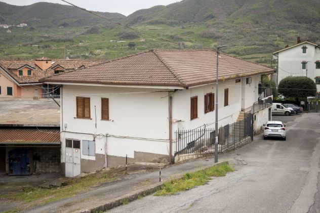 casa semindipendente in vendita a Giffoni Valle Piana