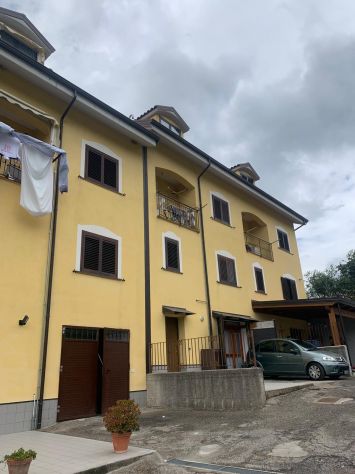 casa indipendente in vendita a Giffoni Valle Piana in zona Chieve