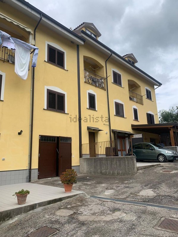 casa semindipendente in vendita a Giffoni Valle Piana in zona Chieve