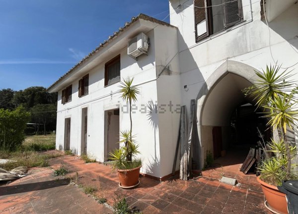 casa indipendente in vendita a Giffoni Valle Piana