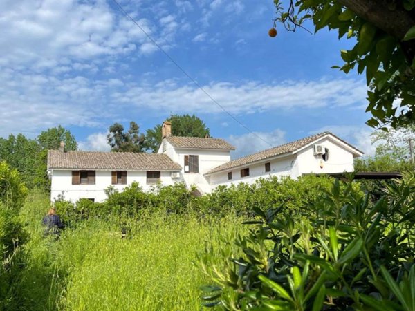 casa indipendente in vendita a Giffoni Valle Piana in zona Terravecchia