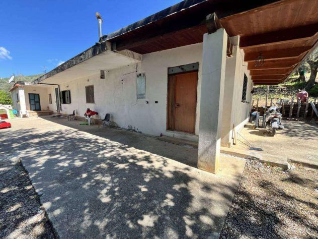 casa indipendente in vendita a Giffoni Valle Piana in zona Terravecchia