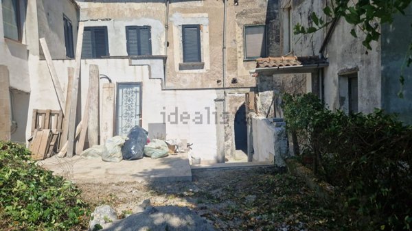casa indipendente in vendita a Giffoni Valle Piana in zona Curticelle