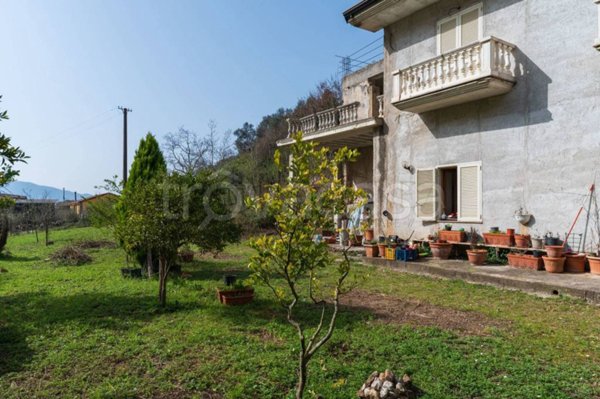 casa indipendente in vendita a Giffoni Valle Piana