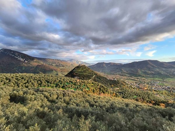 villa in vendita a Giffoni Valle Piana in zona Terravecchia