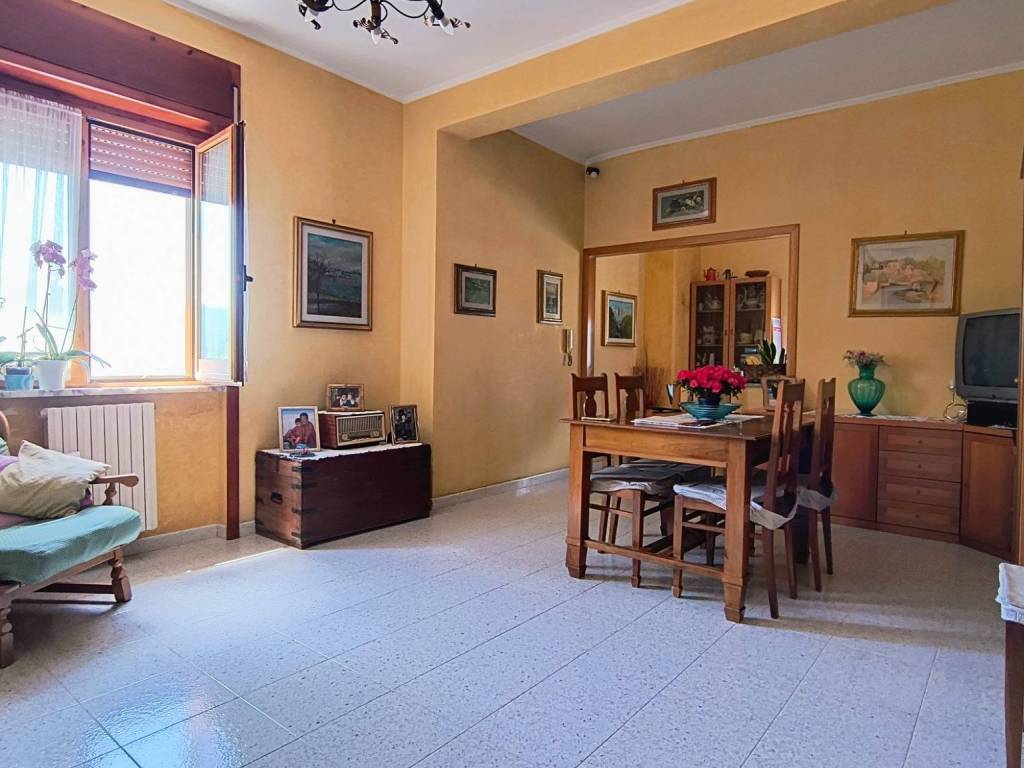 appartamento in vendita a Giffoni Valle Piana in zona Chieve