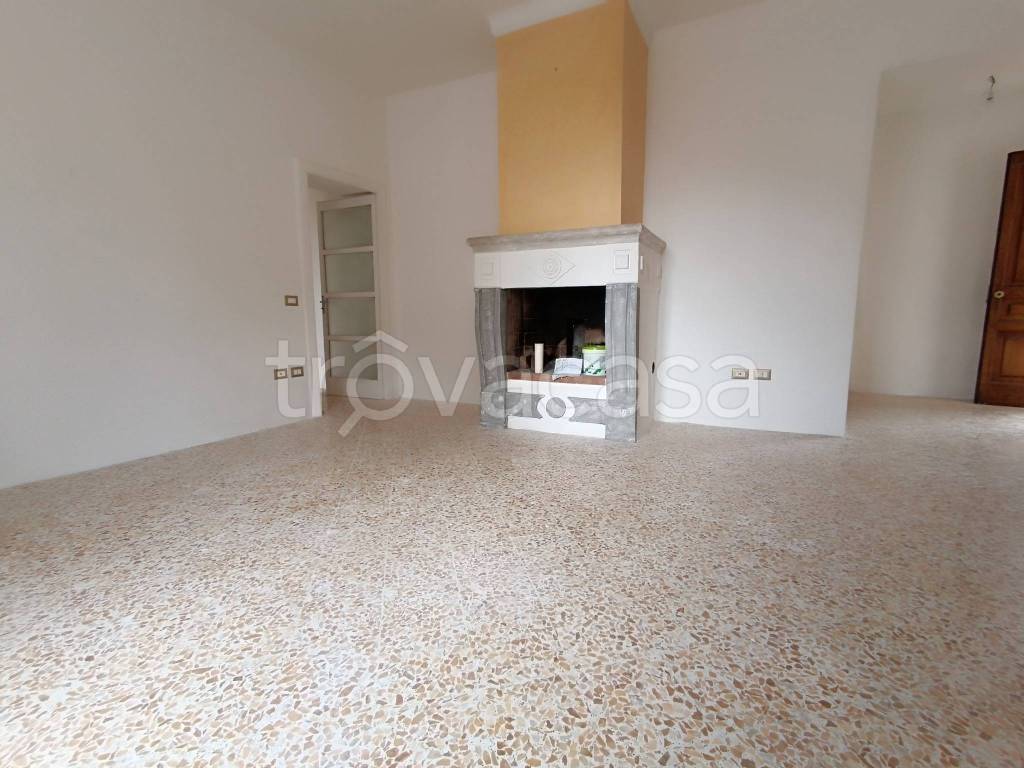 appartamento in vendita a Giffoni Valle Piana in zona Curti