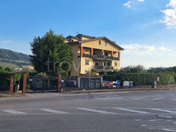 appartamento in vendita a Giffoni Valle Piana in zona Terravecchia