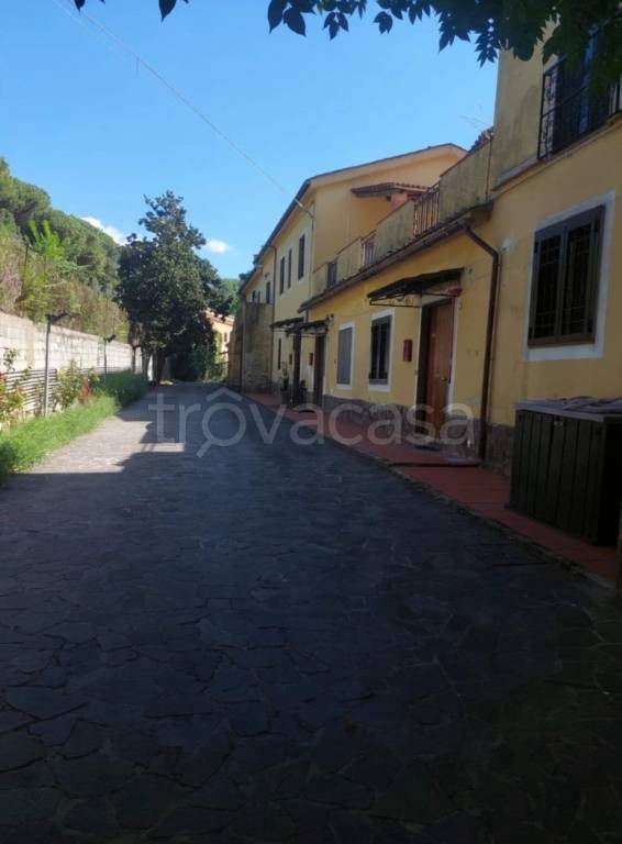 appartamento in vendita a Giffoni Valle Piana in zona Ornito