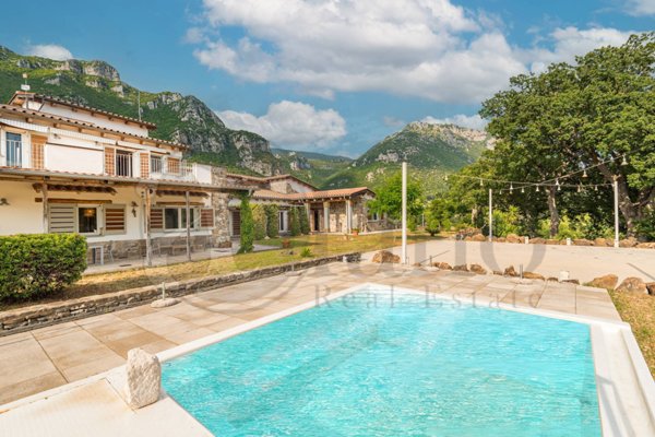 casa indipendente in vendita a Giungano