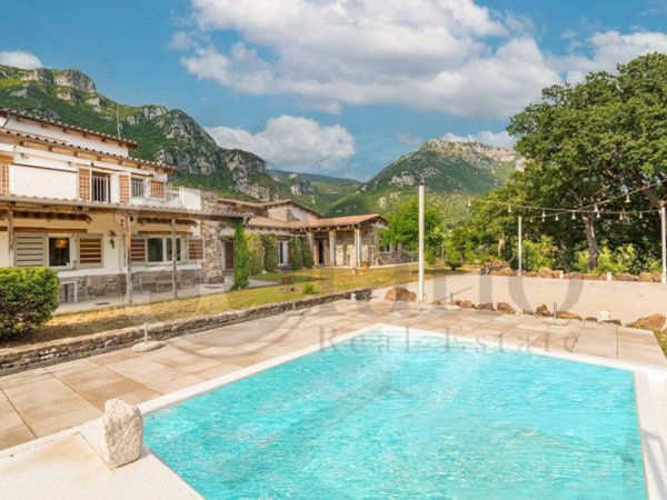 casa indipendente in vendita a Giungano