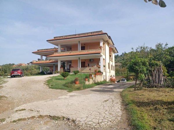 casa indipendente in vendita a Giungano