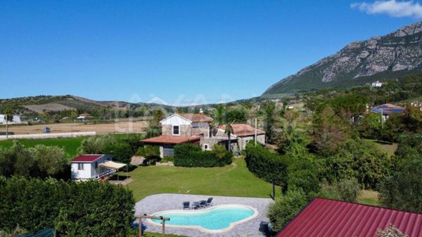 casa indipendente in vendita a Giungano