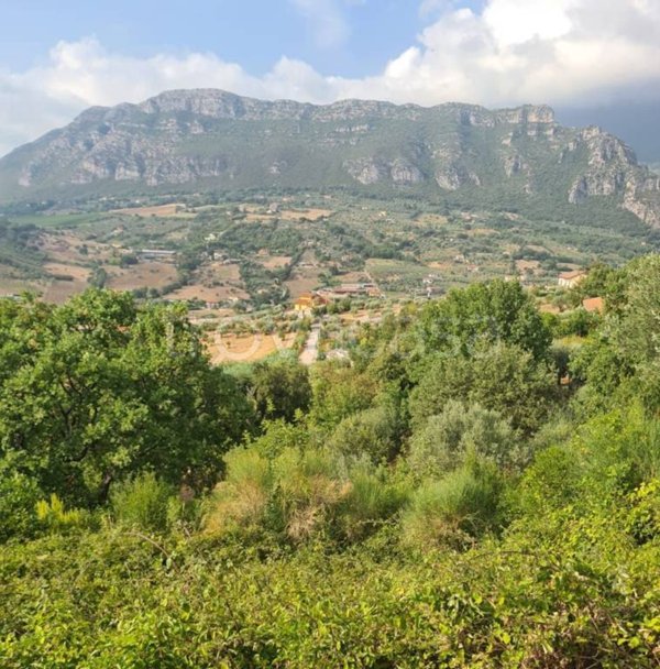 terreno edificabile in vendita a Giungano