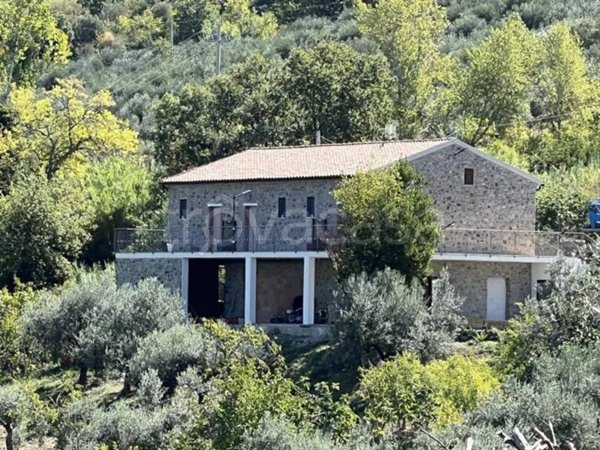 casa indipendente in vendita a Giungano