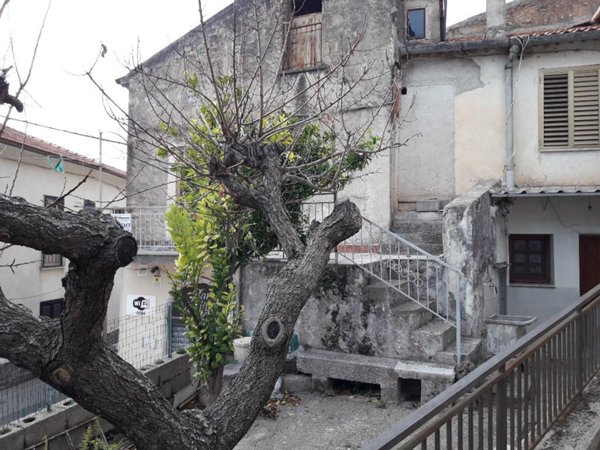 casa indipendente in vendita a Giungano