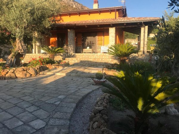 casa indipendente in vendita a Giungano