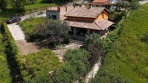 casa indipendente in vendita a Giungano