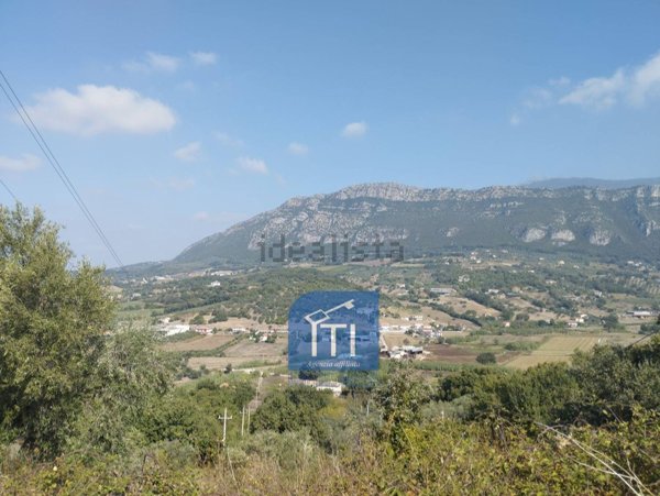 terreno in vendita a Giungano