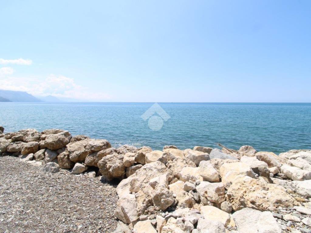 appartamento in vendita ad Ispani in zona Capitello