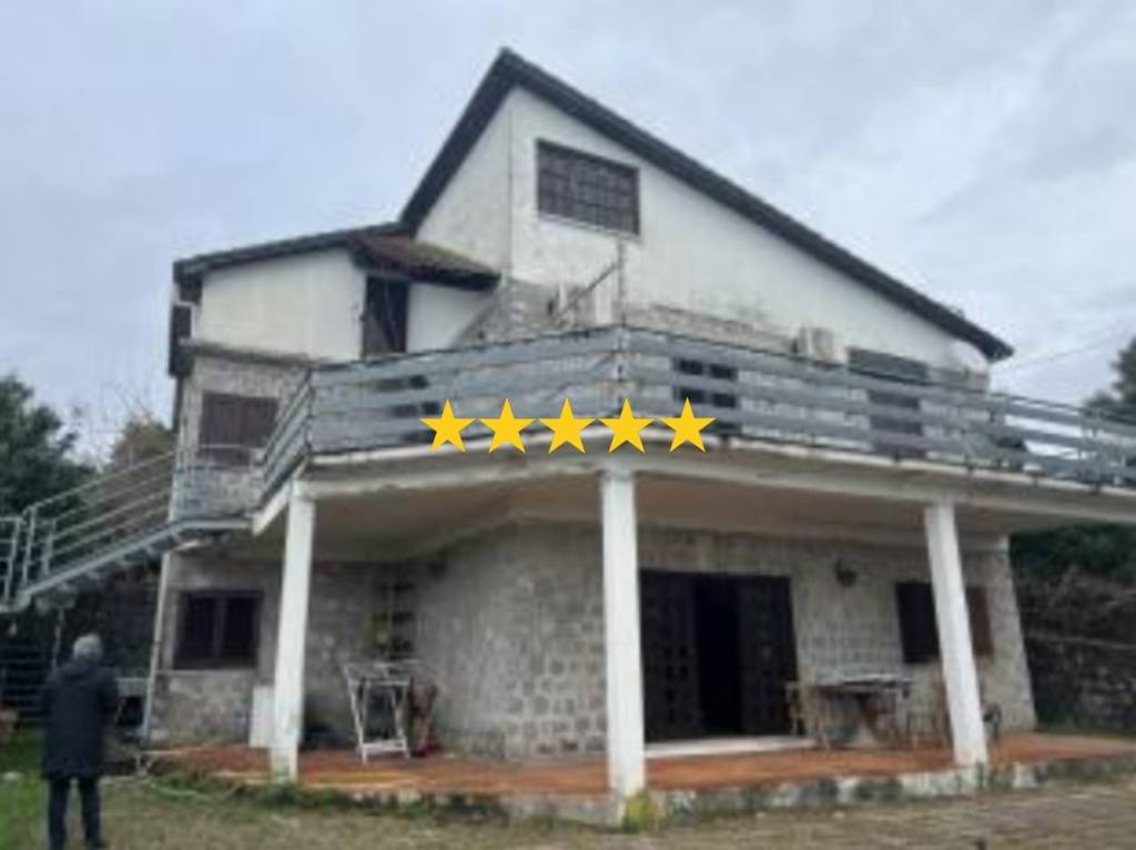 casa indipendente in vendita ad Ispani
