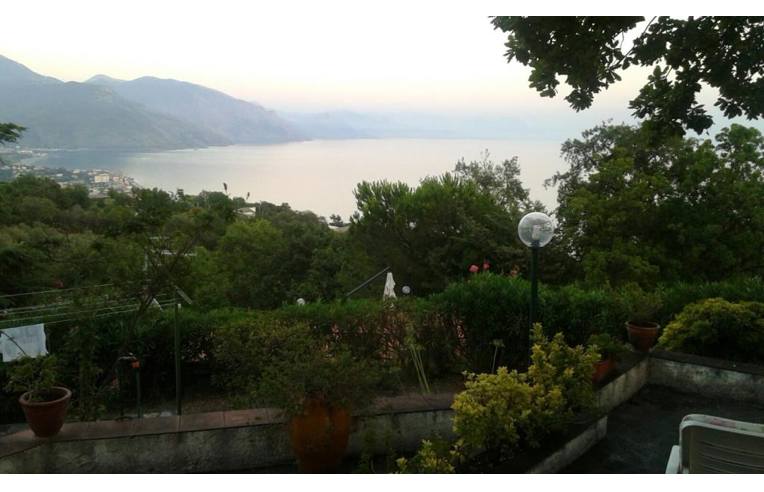 casa indipendente in vendita ad Ispani in zona Capitello