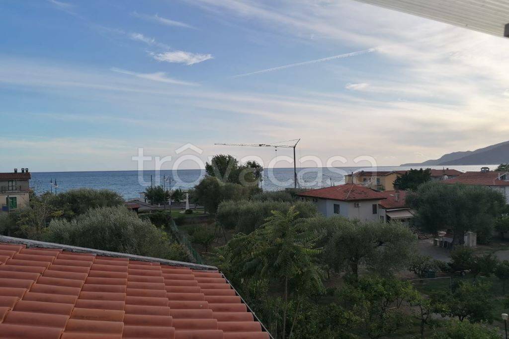 casa indipendente in vendita ad Ispani in zona Capitello