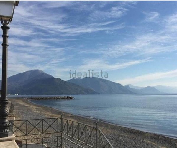 appartamento in vendita ad Ispani in zona Capitello