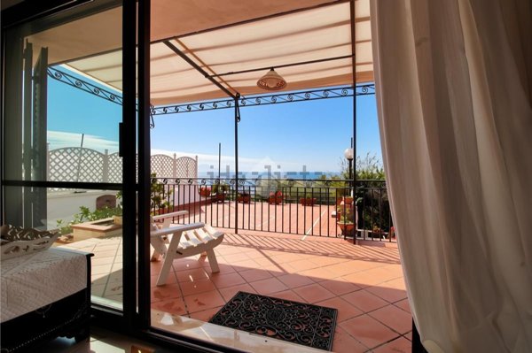 casa indipendente in vendita ad Ispani