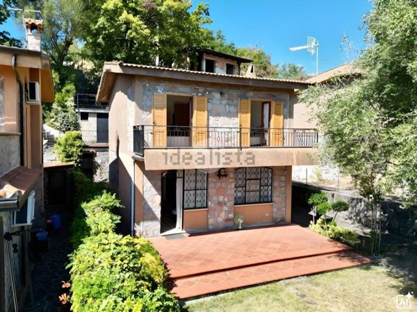 casa indipendente in vendita ad Ispani in zona Capitello