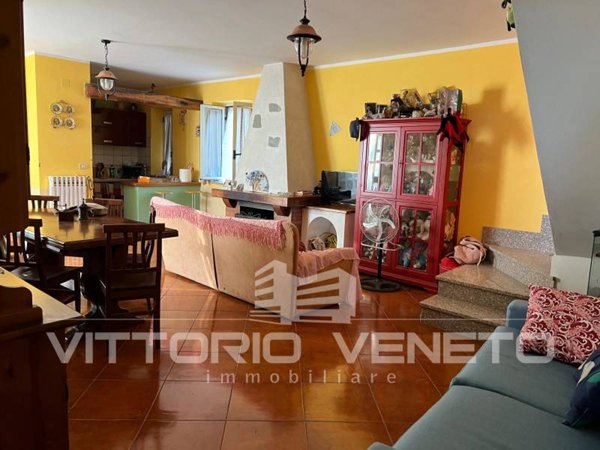 appartamento in vendita a Laureana Cilento
