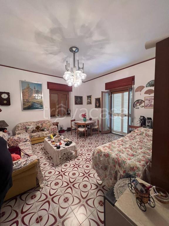 appartamento in vendita a Laureana Cilento
