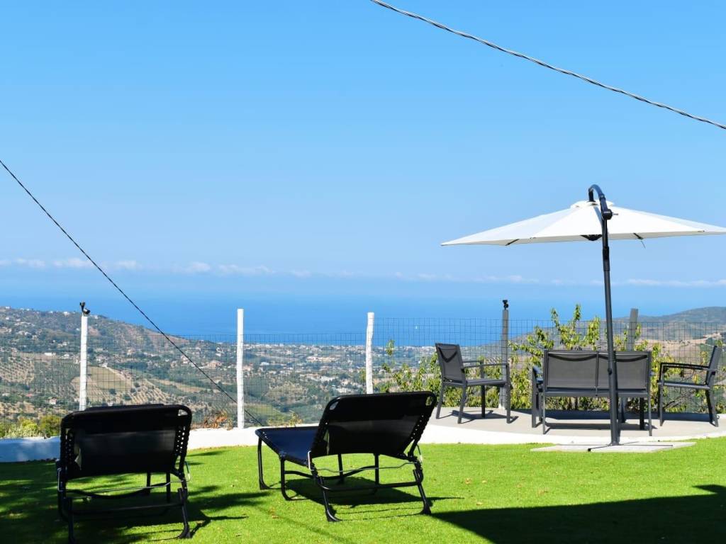 casa indipendente in vendita a Laureana Cilento
