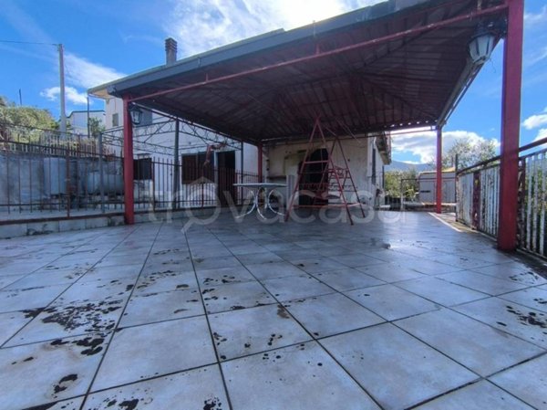 appartamento in vendita a Laureana Cilento