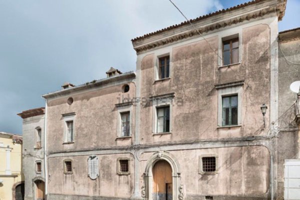 casale in vendita a Laureana Cilento
