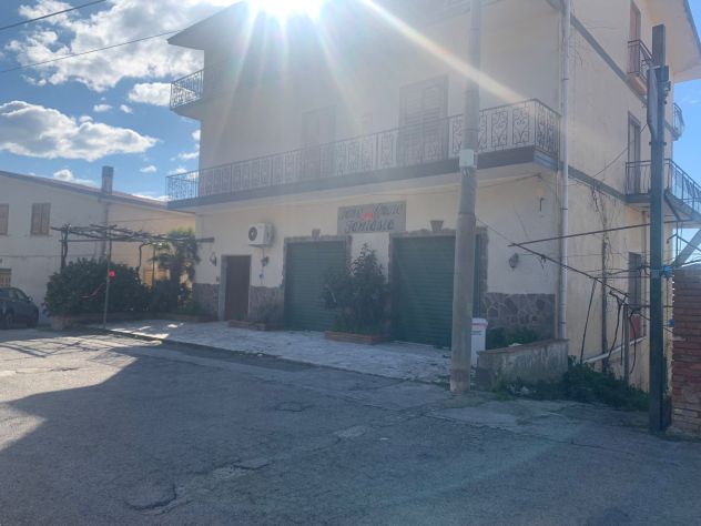 locale commerciale in vendita a Laureana Cilento